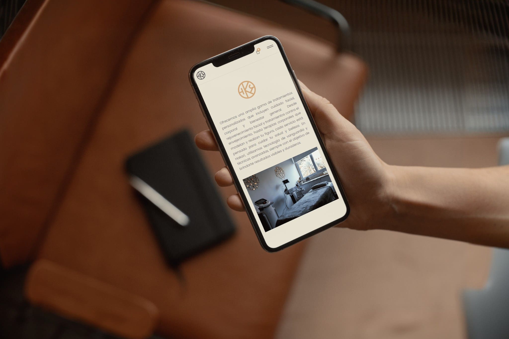 Diseño web minimalista para e-commerce Hakari, tienda online de estética y belleza